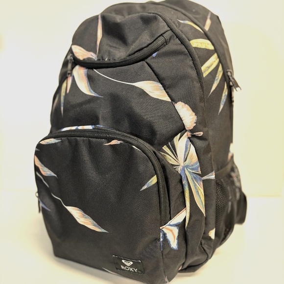 Roxy Shadow Swell 24L Medium Backpack TRUE BLACK DELICATE  PreOwned - Picture 1 of 4